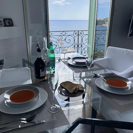 Sea View 5 Min From Monaco Appartement