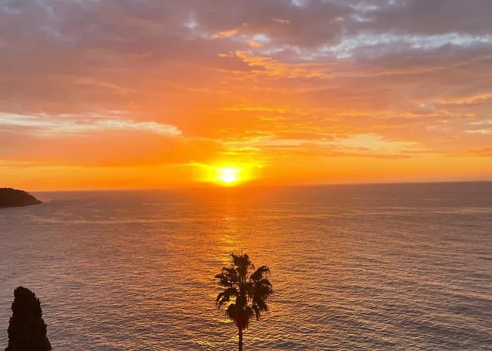 Sea View 5 Min From Monaco Apartment